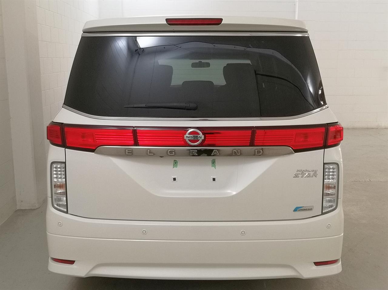 2013 Nissan Elgrand