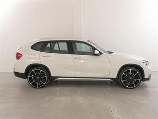 2015 BMW X1 - Thumbnail